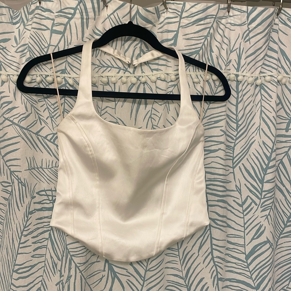 Aritzia Wilfred halter top